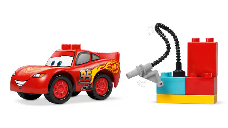 Visite du garage Disney et Pixar Cars McQueen et Mater (10456)