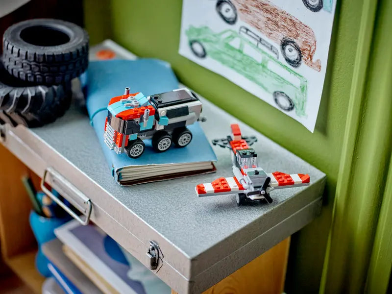 Creator 3-in-1-Pritschenwagen mit Hubschrauber (31146)