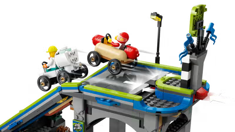 LEGO City Pista da corsa con rampe delle regole della tua città (60460)