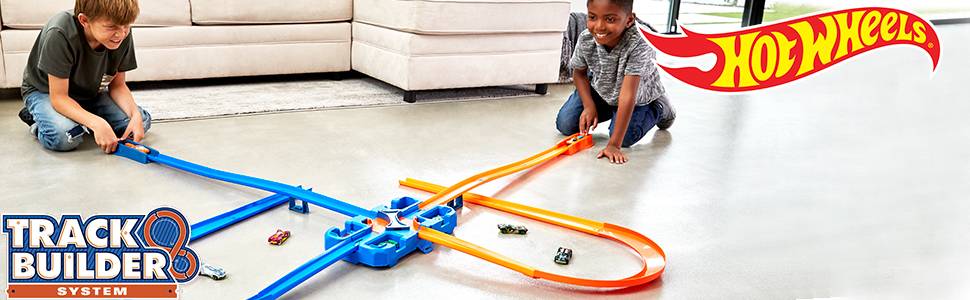 Hot Wheels Track Builder Deluxe Stunt Box avec pistes, accessoires et 2 voitures