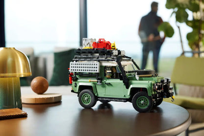 Land Rover Classic Defender 90 (10317)