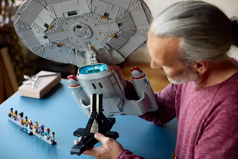 Star Trek U.S.S. Azienda NCC-1701-D (10356)