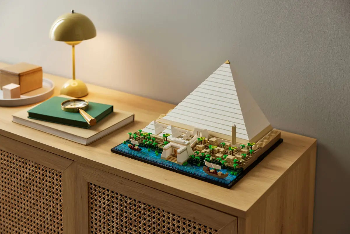 Set di edifici della Grande Piramide di Giza (21058).