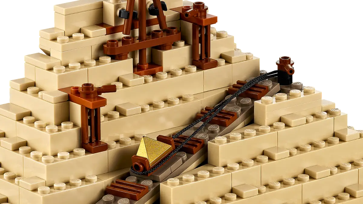 Set di edifici della Grande Piramide di Giza (21058).