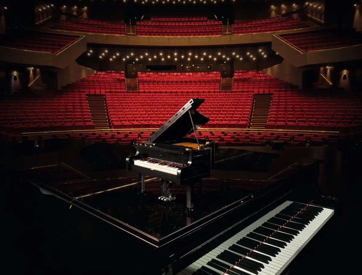 Piano à queue (21323)