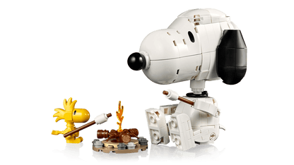 LEGO Ideas Peanuts: Snoopy's Doghouse