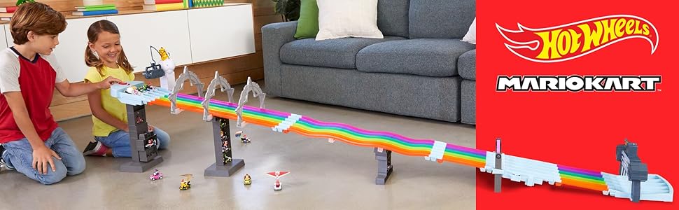 Hot Wheels Mario Kart Rainbow Road Raceway Set con luci, suoni e 2 auto