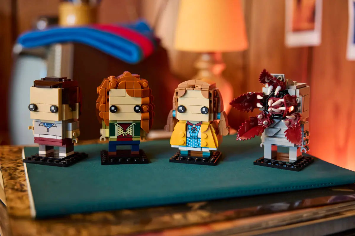 Stranger Things Eleven, Max, Demogorgon und Holly Figuren (40879)