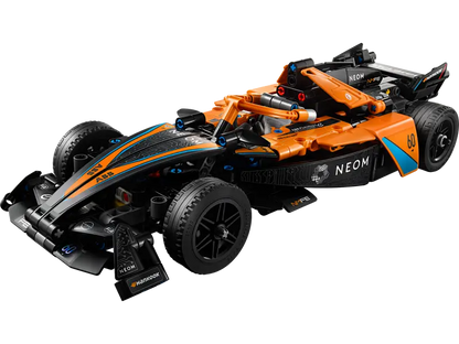 Auto da corsa NEOM McLaren Formula E (42169)