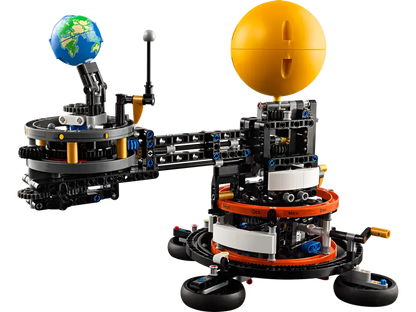 Pianeta Terra e Luna in orbita (42179)