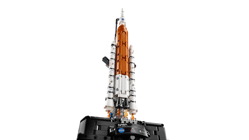 Fusée du système de lancement spatial Artemis de la NASA (42221)