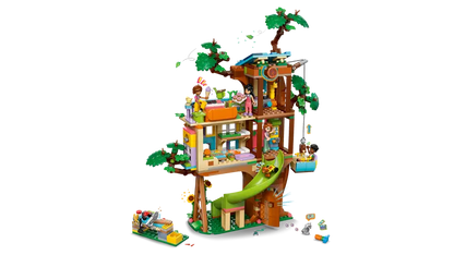 Hangout dans la cabane dans les arbres de l'amitié (42652)