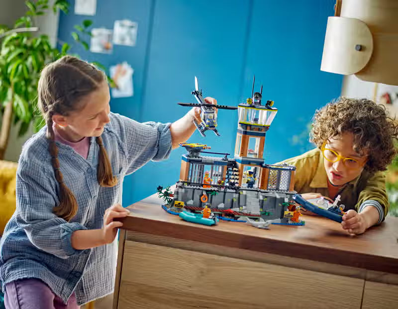 LEGO City Polizei- und Gefängnisinsel (60419)