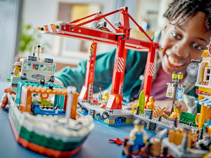 LEGO City Port avec Cargo (60422)