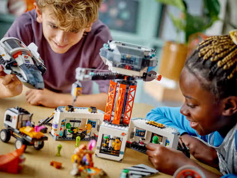 LEGO City Base spatiale et rampe de lancement de fusée (60434)