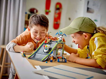 LEGO City Votre circuit de course City Rules avec rampes (60460)