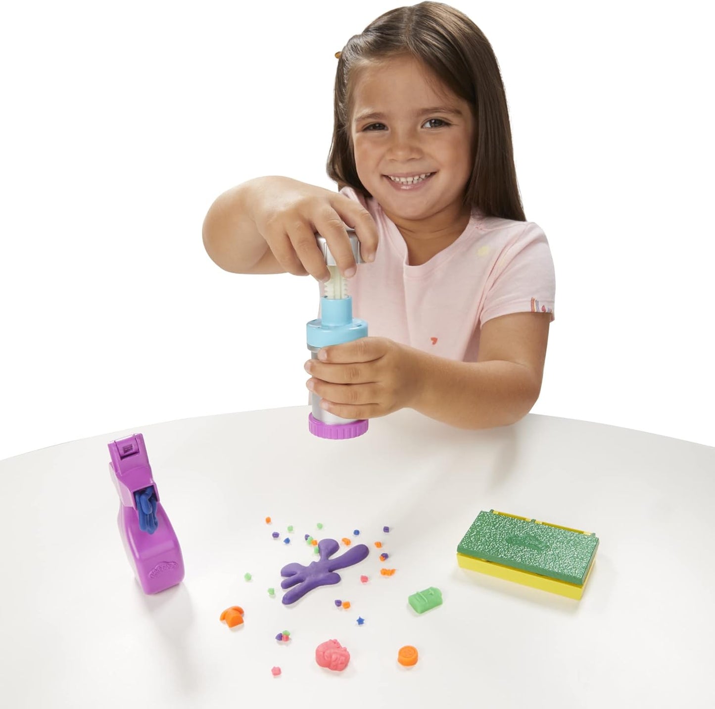 Play-Doh Zoom Zoom Staubsauger-Spielzeug für Kinder, Reinigungs- und Kunstset mit 6 Zubehörteilen und 5 Play-Doh-Farben ab 3 Jahren