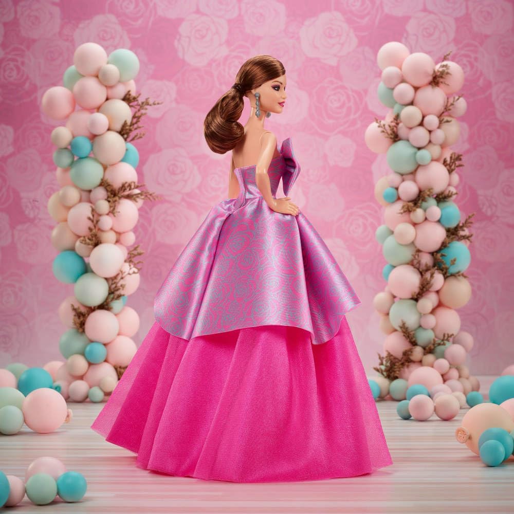 Poupée Barbie Signature de souhaits d'anniversaire