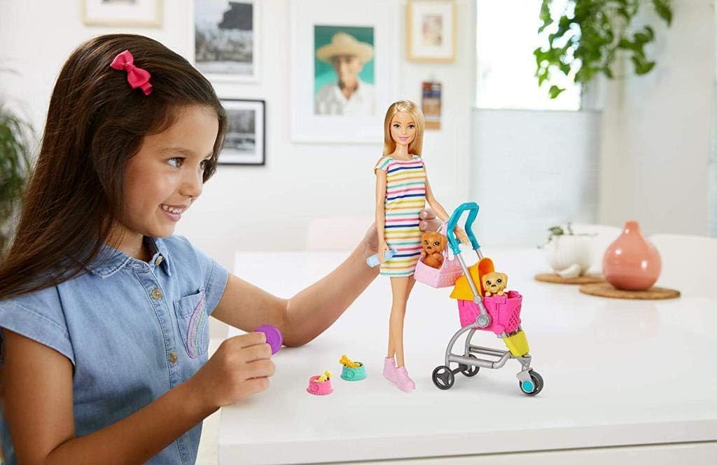 Barbie Dogwalking Doll e accessori - Playset per passeggiare e giocare con i cuccioli