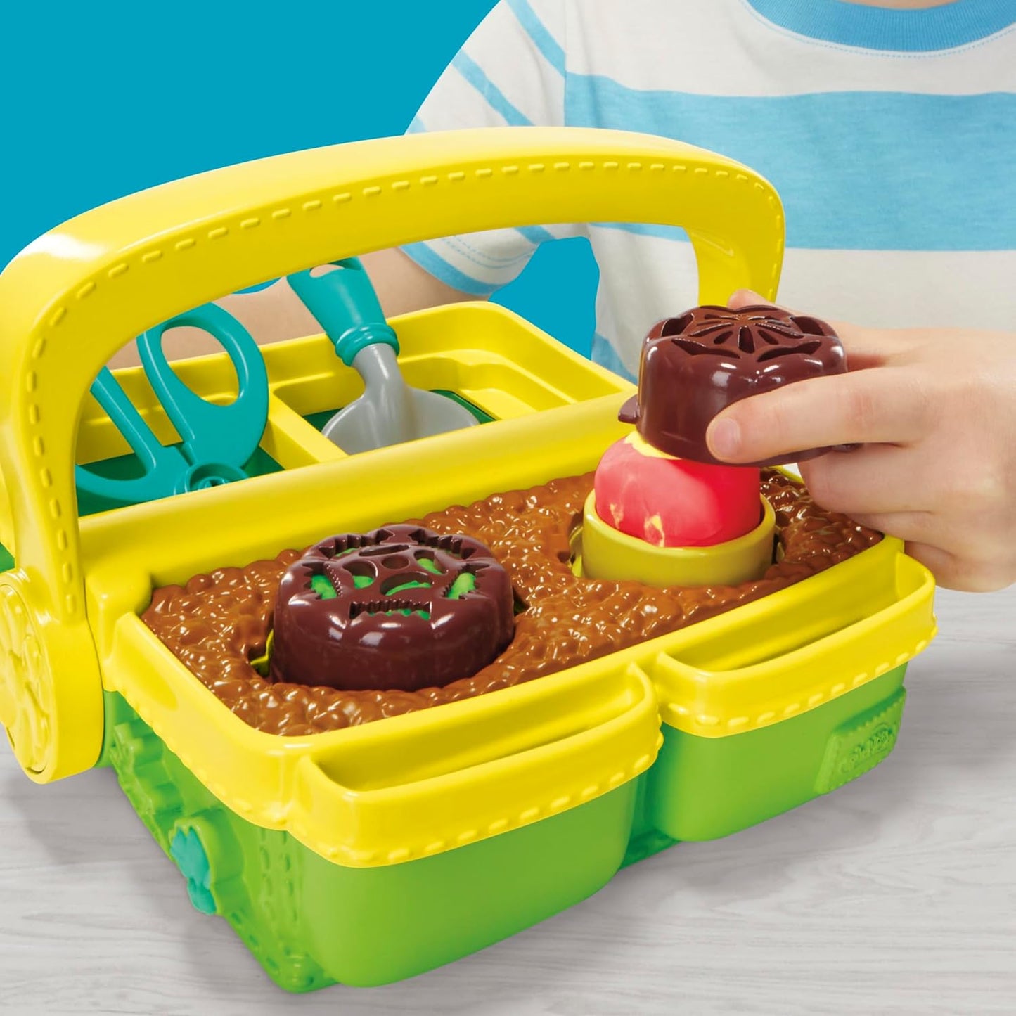 Play-Doh Blooming Flower Garden Spielset, von der Natur inspiriertes Kunst- und Bastelspielzeug für Kinder ab 3 Jahren