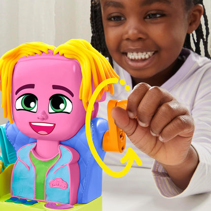 Play-Doh Hair Stylin’ Salon-Spielset. Erstellen Sie verrückte Frisuren mit 6 Play-Doh-Farben. Rollen Sie ein Salonspielzeug für Kinder ab 3 Jahren