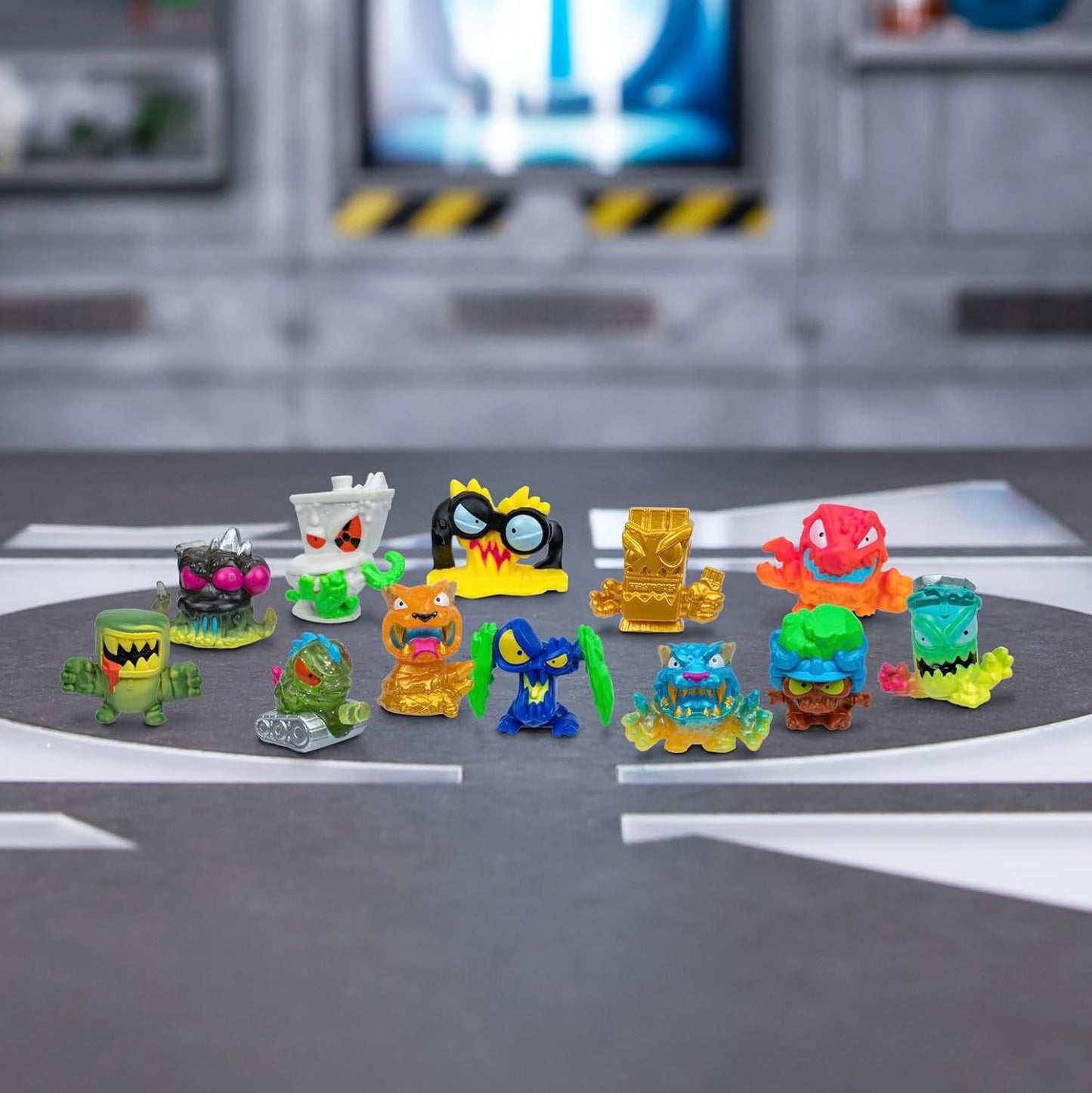 MrBeast Lab Swarms Atomic Series 12 Pack – Python Panther Edition Mischen, schütteln und entfesseln Sie 12 Mikrobestien!