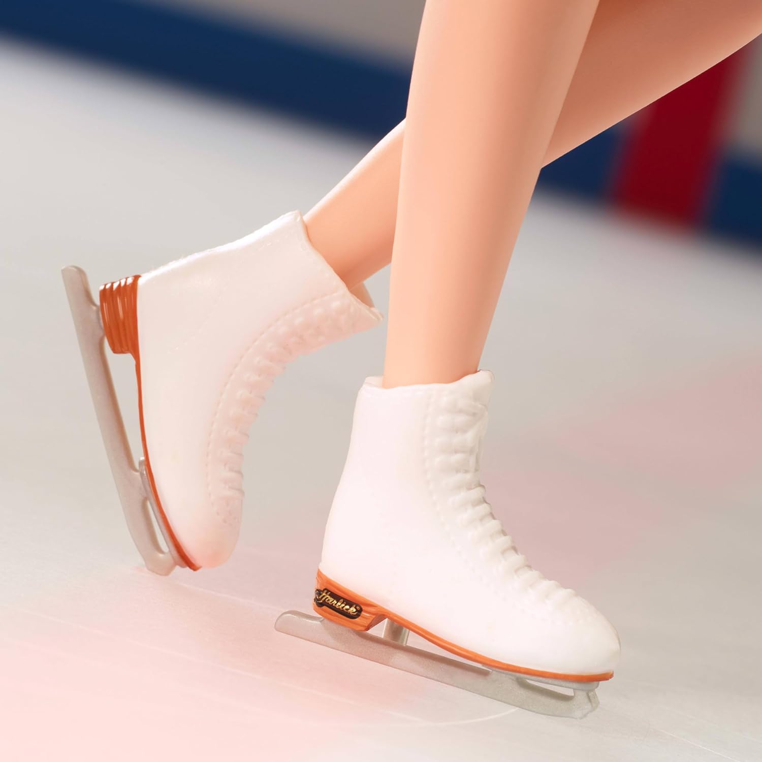 Barbie inspiriert Frauen – Kristi Yamaguchi Puppe