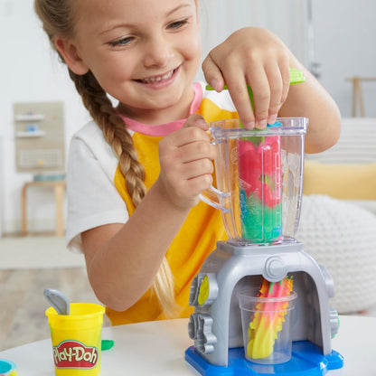 Play-Doh Swirlin‘ Smoothies Spielzeugmixer-Spielset, Kinderspielküchenset mit 5 Farben ab 3 Jahren