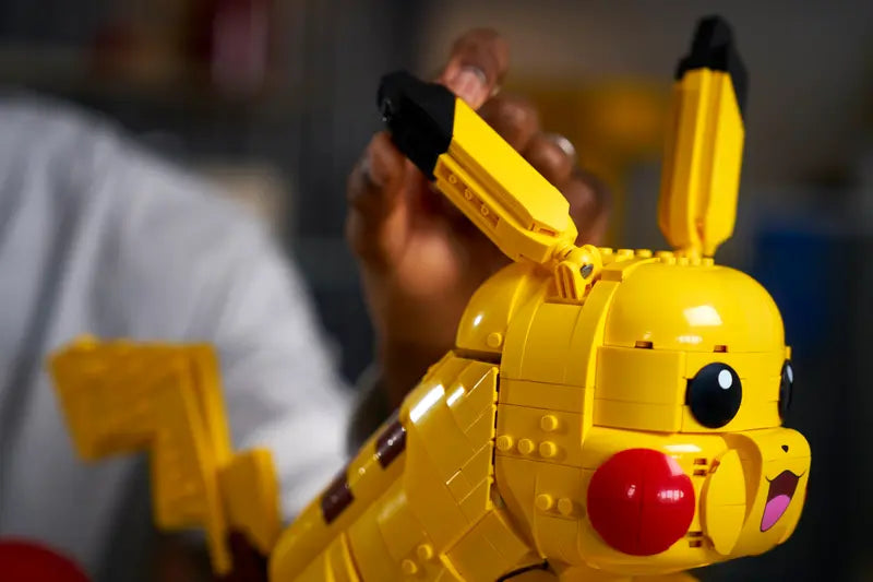 Pikachu e Poké Ball (72152)