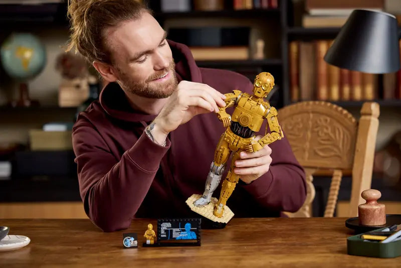 Zusammenbaubare C-3PO-Figur
