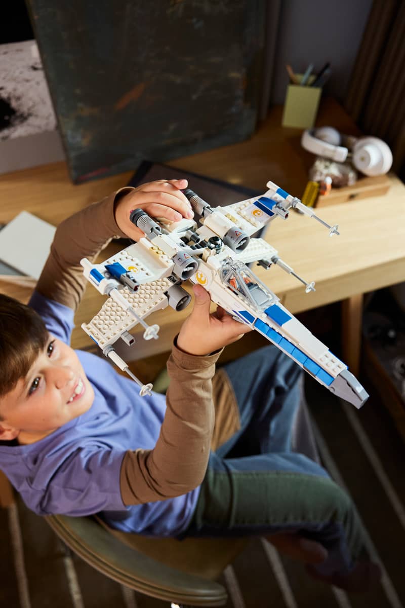 LEGO Star Wars New Republic X-Wing Starfighter