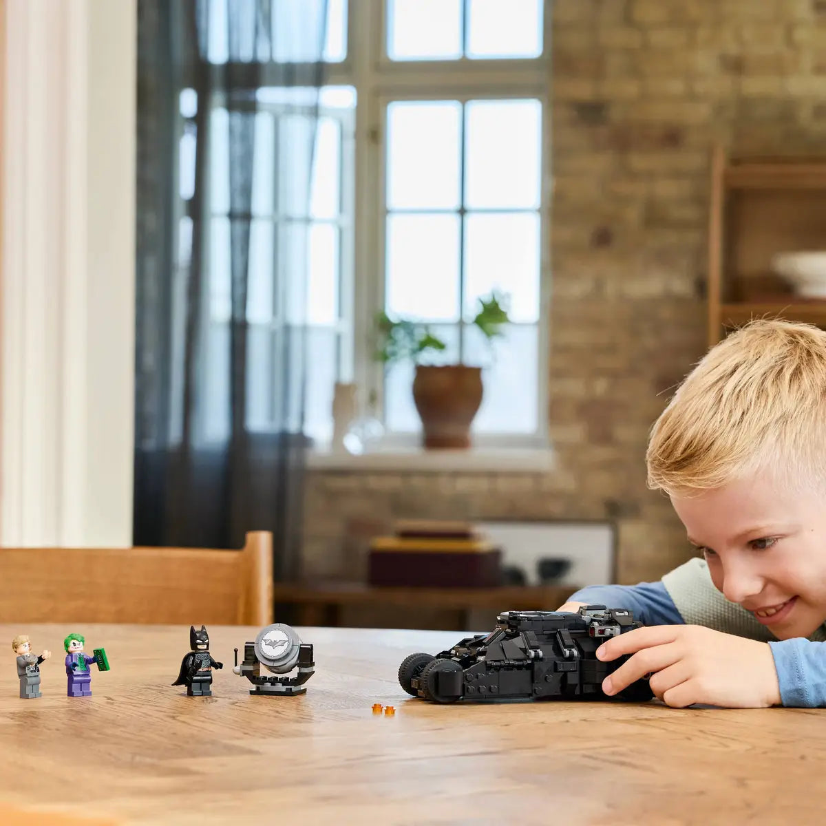 Batman Tumbler vs. Two-Face & The Joker (76303)