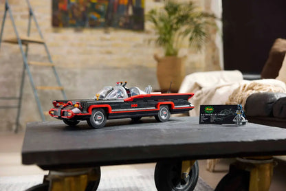Batman, das klassische Batmobil der TV-Serie (76328)