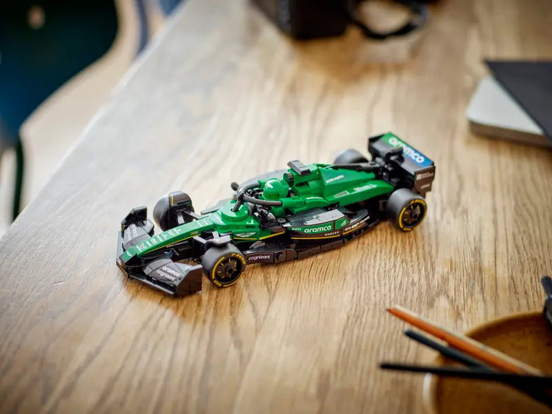 Aston Martin Aramco F1 AMR24 Rennwagen (77245)