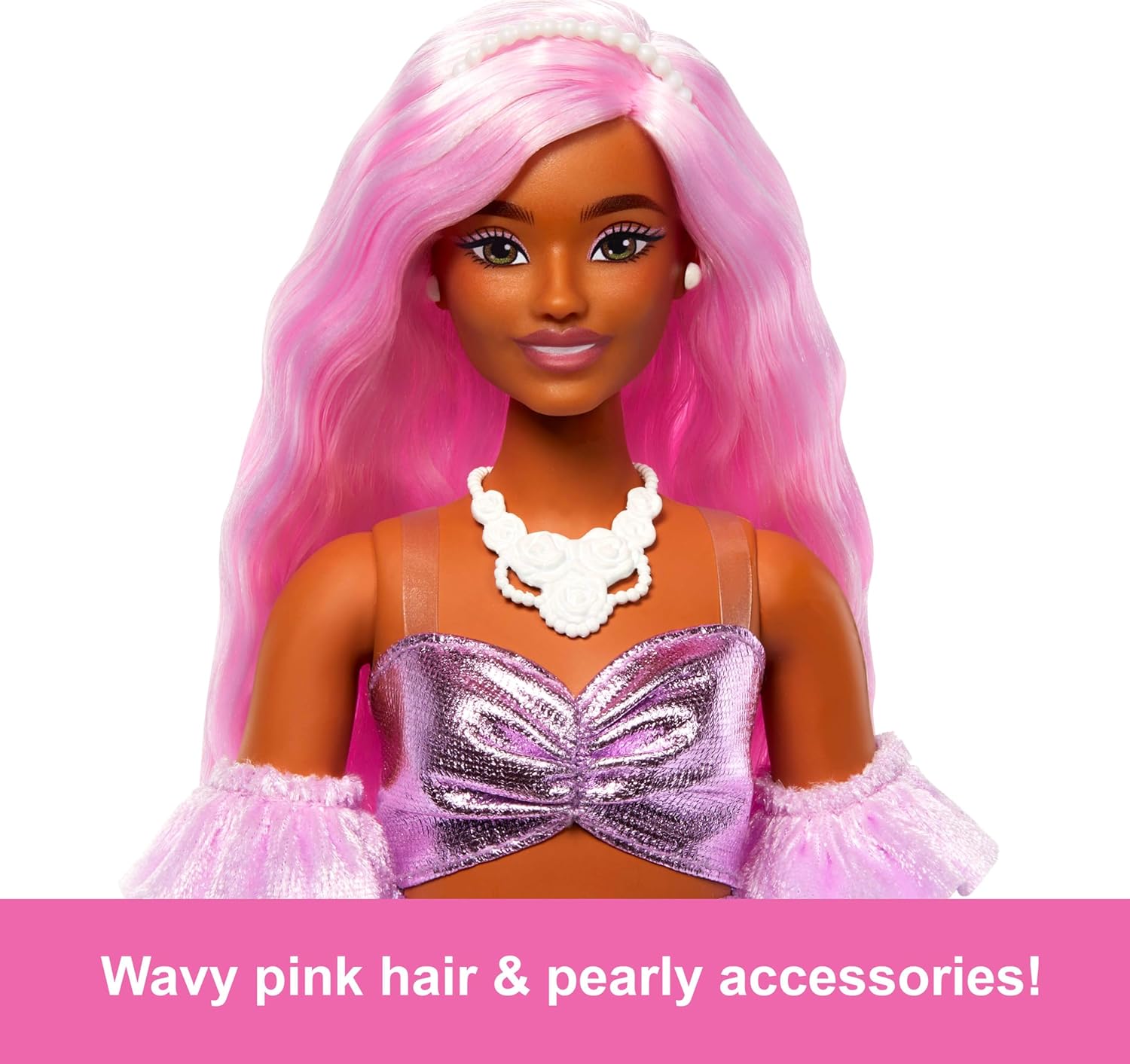 Poupée Barbie Deluxe Style dans une robe midi rose brillant