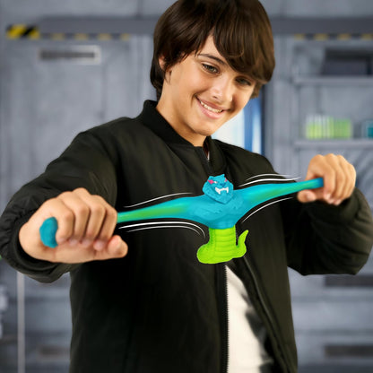 MrBeast Lab – Hyper Fusion Stretchy Hero Cobra Panther 5 (12,7 cm), mit Glibber gefüllte Actionfigur, dehnbar bis zum Dreifachen ihrer Größe