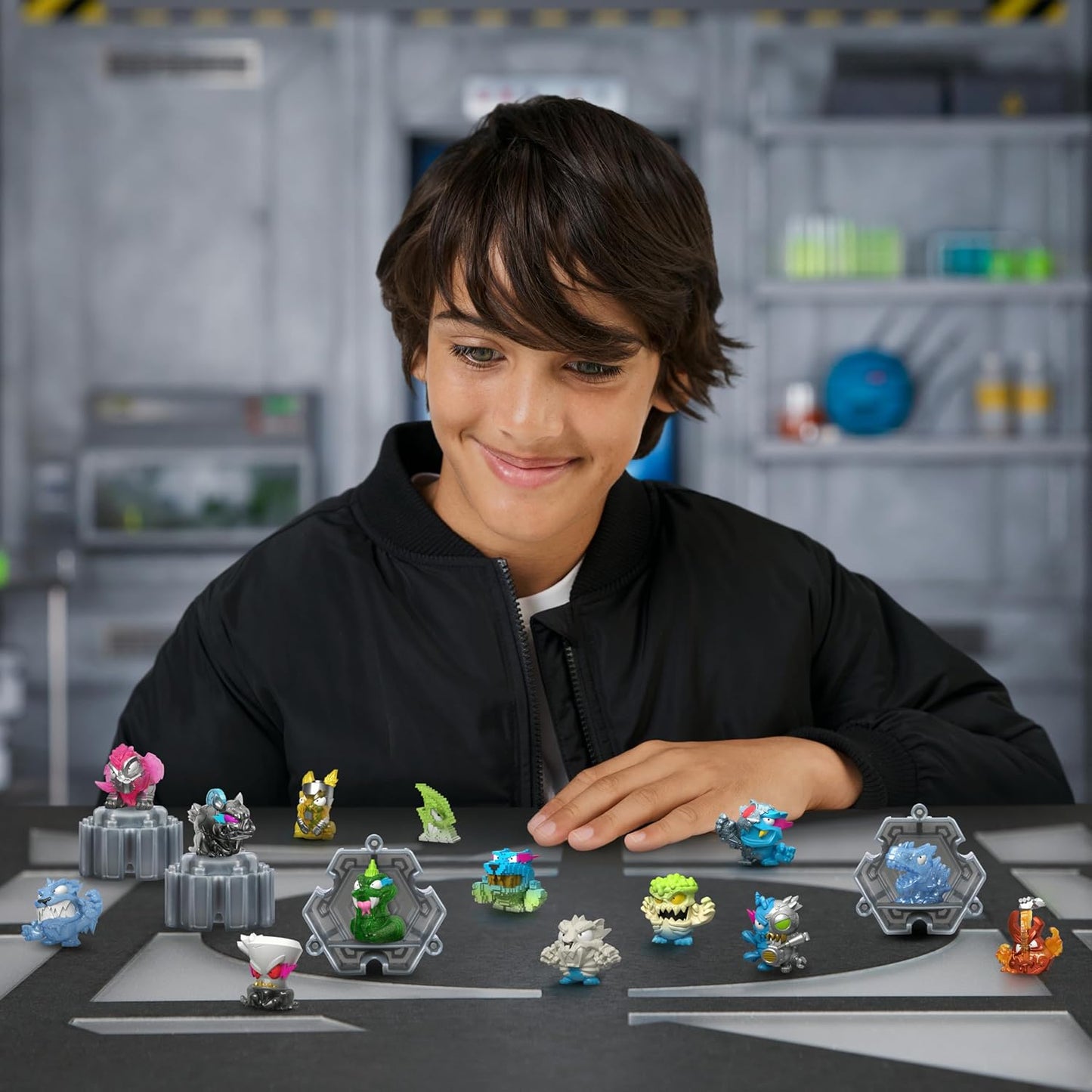 MrBeast Lab Swarms Serie 3 – Hyper Fusion Series 14er-Pack Septic Snow Globe Edition Mischen, verschmelzen und entfesseln Sie das ultimative Chaos!