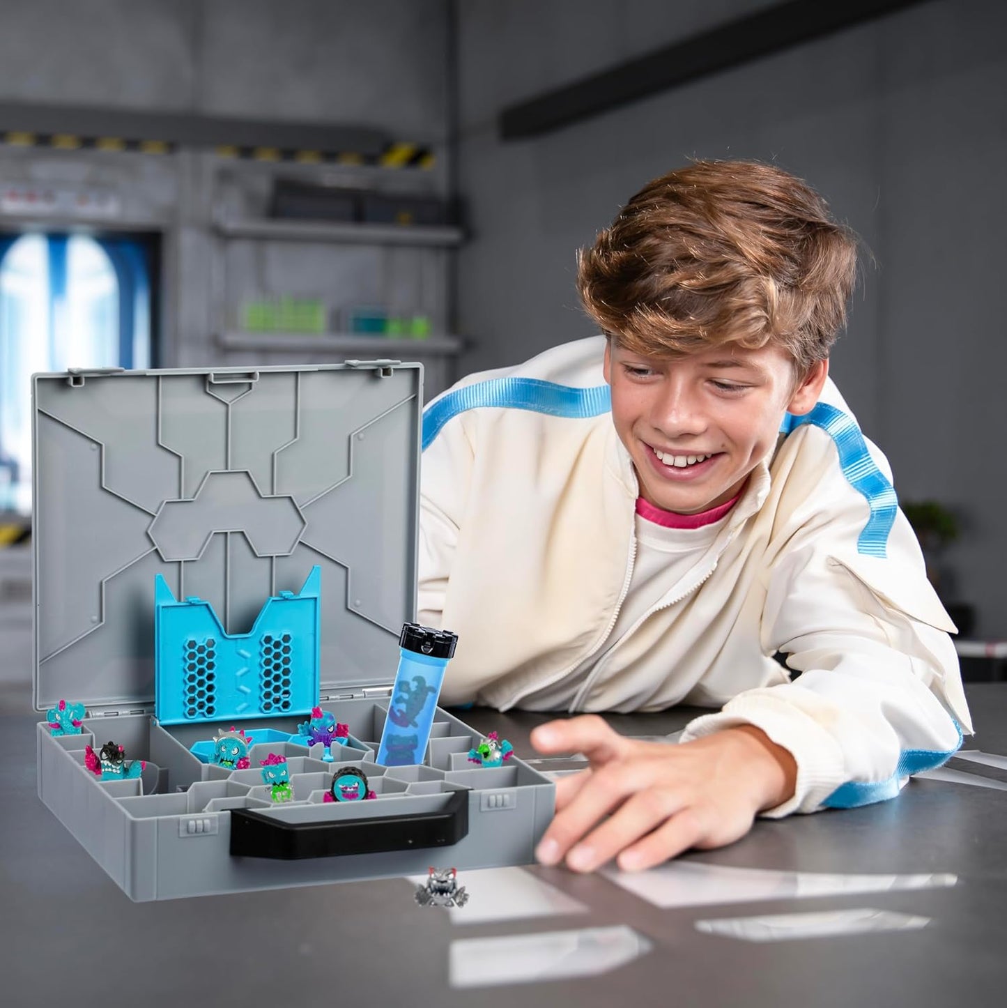 MrBeast Lab Swarms Collector Case – Atomic Series Limited Collector’s Edition – Nur noch wenige auf Lager!