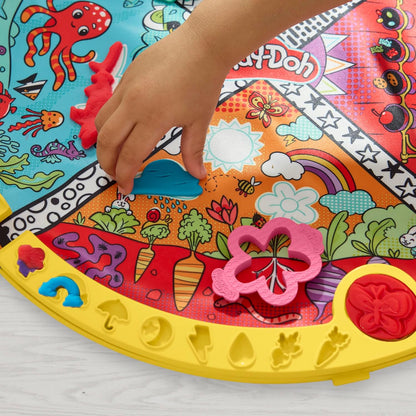 Play-Doh Fold & Go Spielmatten-Starterset Tragbares Kunst- und Bastelset für Kinder ab 3 Jahren