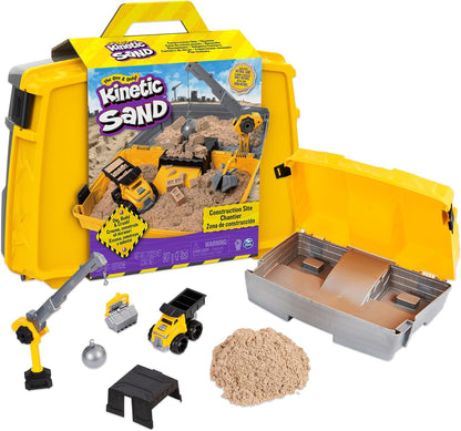 Kinetic Sand, Baustellen-Klappsandkasten mit 910 g Spielsand & Spielzeug-Truck