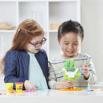 Play-Doh Buzz ’n Cut Fuzzy Pumper Barber Shop-Set, elektrischer Summer und 5 Farben, ab 3 Jahren