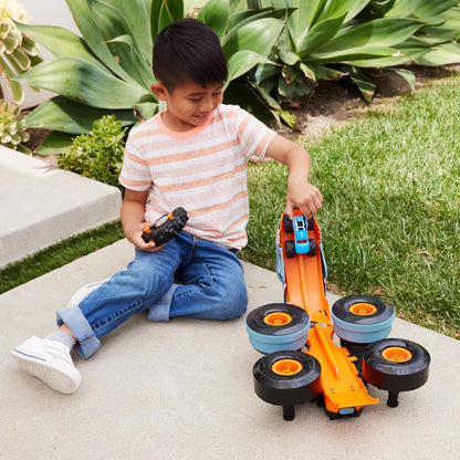 Hot Wheels Monster Trucks Véhicule RC Rhinomite convertible avec Race Ace