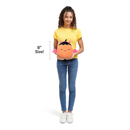 Squishmallows Halloween Margie, der pastellorangefarbene Kürbis im rosa Teufelskostüm