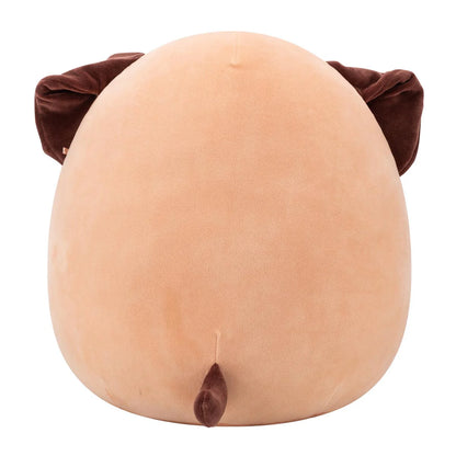 Squishmallows - Daryl il cane marrone con in mano un pallone da calcio