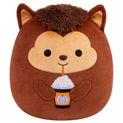 Squishmallows – Wade, der braune Werwolf, der lila Frappé hält