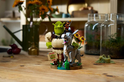 LEGO Shrek, Donkey &amp; Puss in Boots