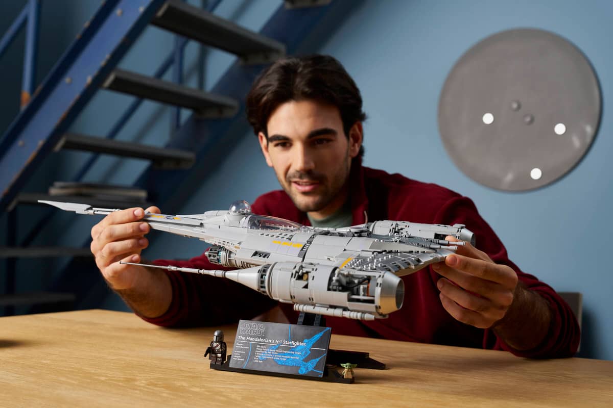 LEGO Star Wars The Mandalorian's N-1 Starfighter UCS
