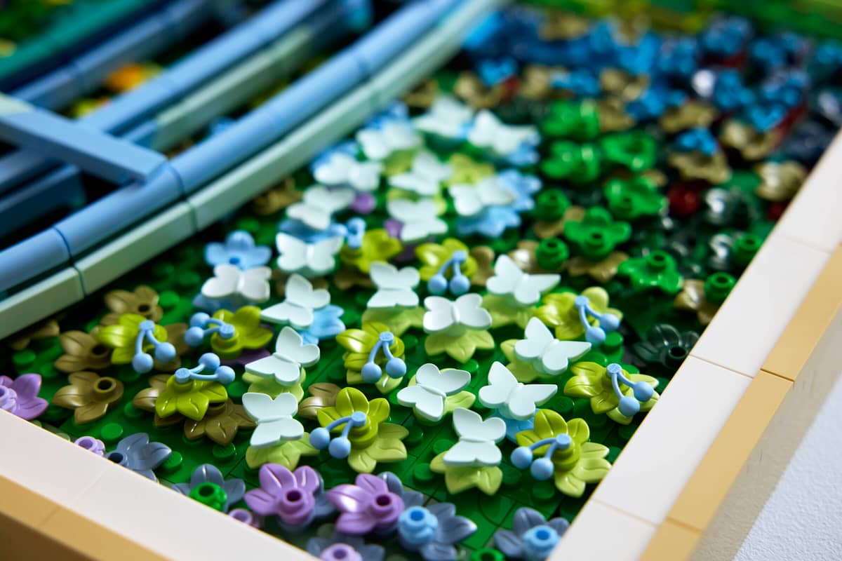 LEGO Art Claude Monet – Bridge over a Pond of Water Lilies (31220)