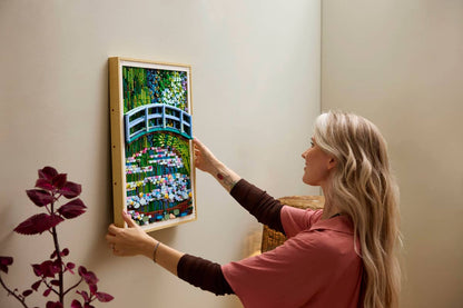 LEGO Art Claude Monet – Bridge over a Pond of Water Lilies (31220)