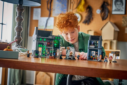 LEGO Harry Potter Knockturn Alley Wizarding Shops